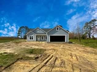 18 Cindy Rd, Richlands, NC 28574