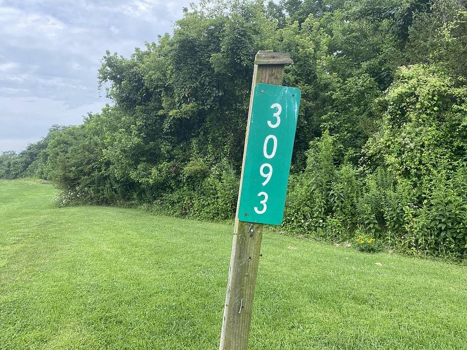 2nd image of 3093 Valley View Rd NE