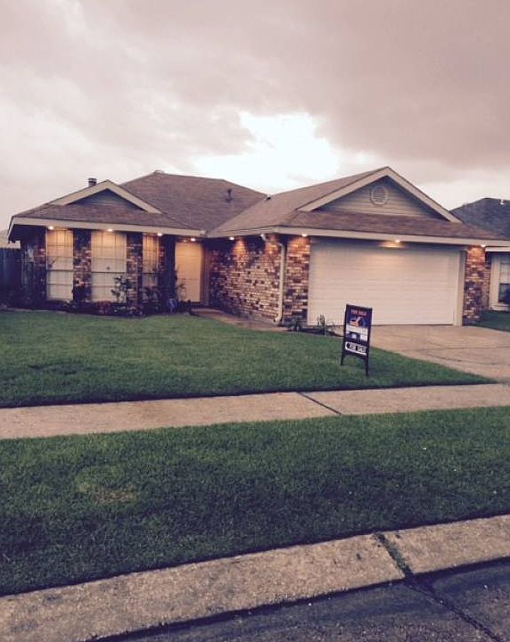 1st image of 2612 Highland Meadows Dr
