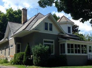 925 High St, Marquette, MI 49855
