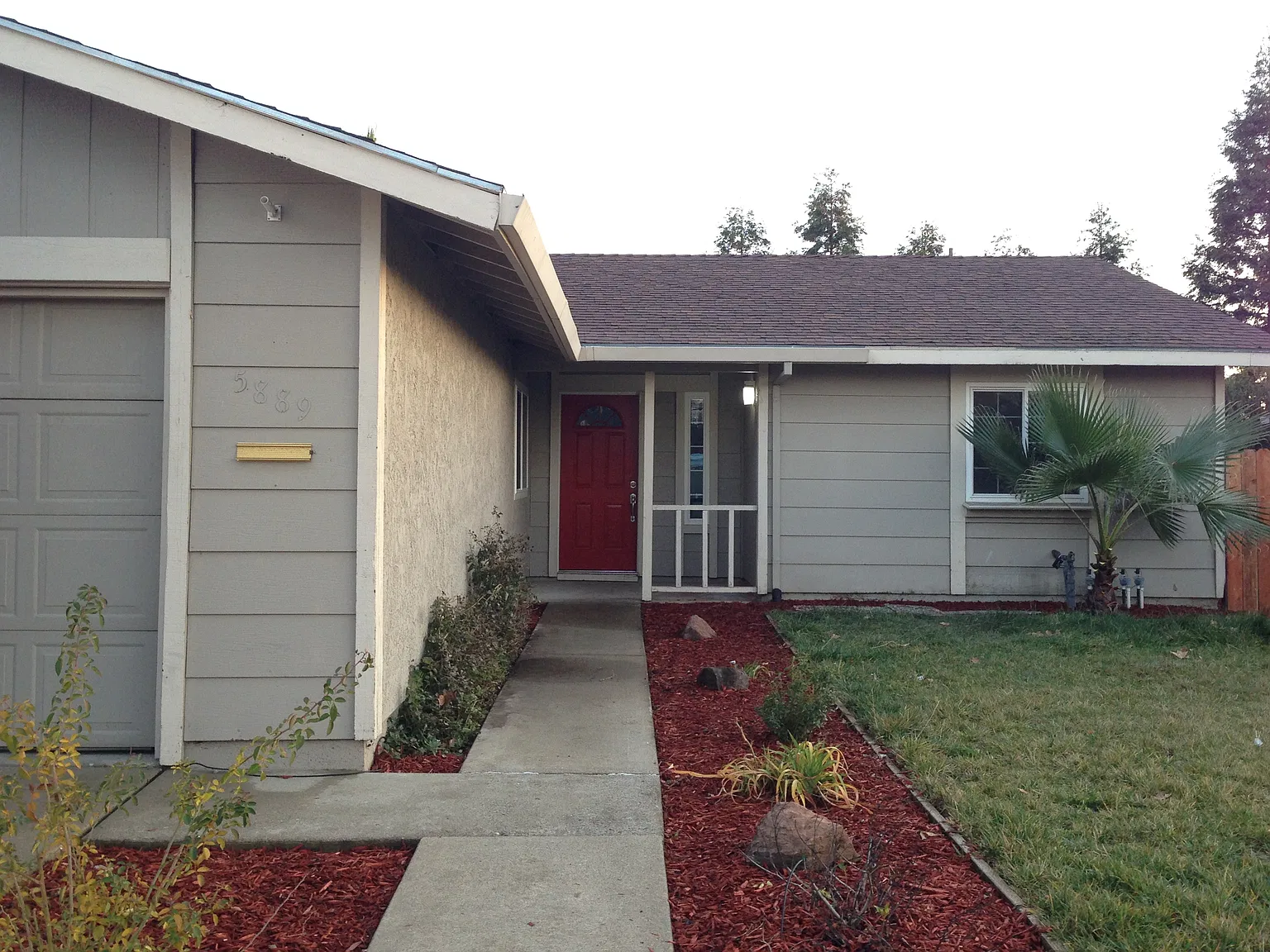 3 bed, 1302 sqft, $2,750 — Photo 2