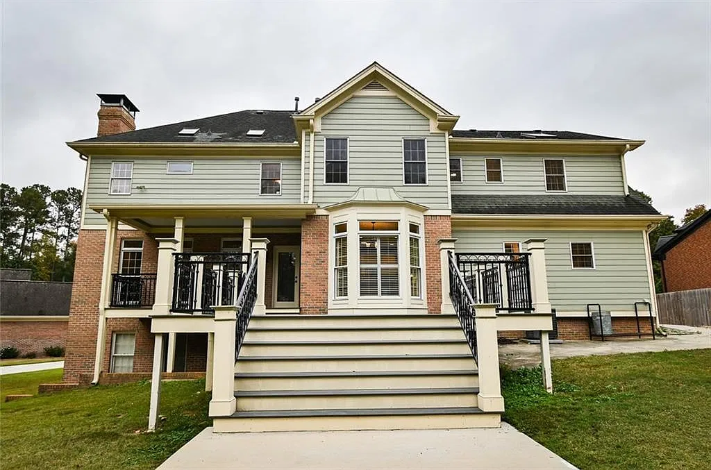 4 bed, 4.5 bath, 5077 sqft, $4,100 — Photo 3