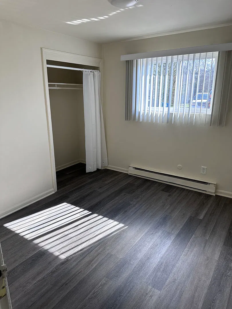 2 bed, 1.0 bath, 800 sqft, $1,100 — Photo 4