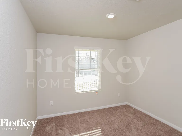 1827 Morse Way — Photo 10