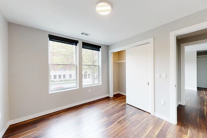 520 E Armour — Photo 180
