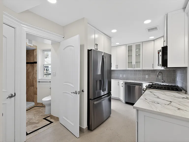 672 Maryland Ave NE — Photo 5