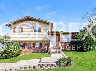 949 N Mountain Dr, Fultondale, AL 35068