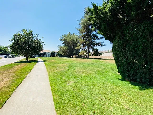 COUNTRY ORCHARD ESTATES — Photo 10