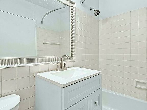 5th image of 1619 3rd Ave APT 19E