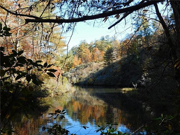 3rd image of 130 Cliffs Falls Pkwy
