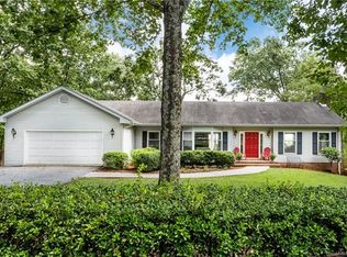 128 Fox Covert Ln, Tryon, NC 28782