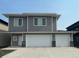 1032 61st Ave W, West Fargo, ND