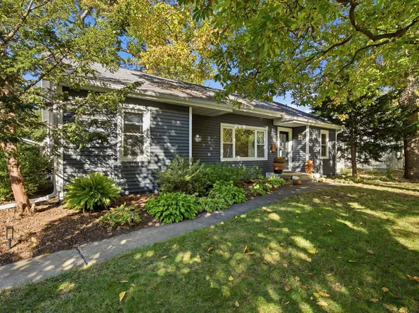 613 W Dean Ave, Monona, WI 53716