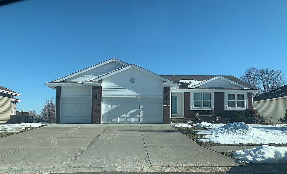 1st image of 10717 S 210th St