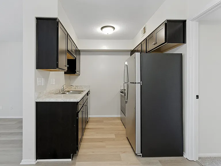 Brook - Kitchen