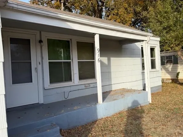 916 W London St, El Reno, OK 73036