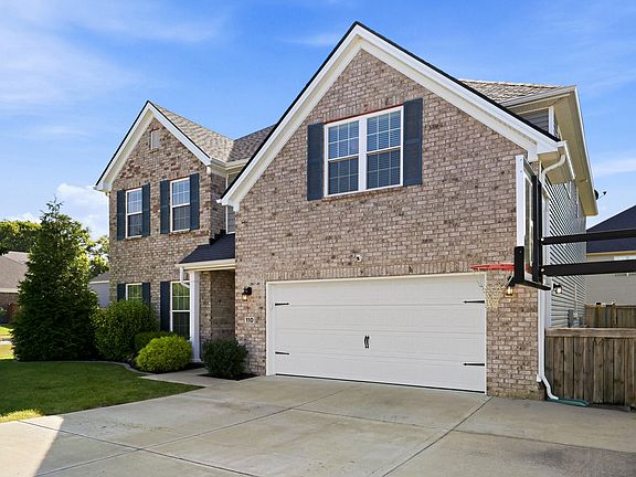 2nd image of 110 Castle Acre Way