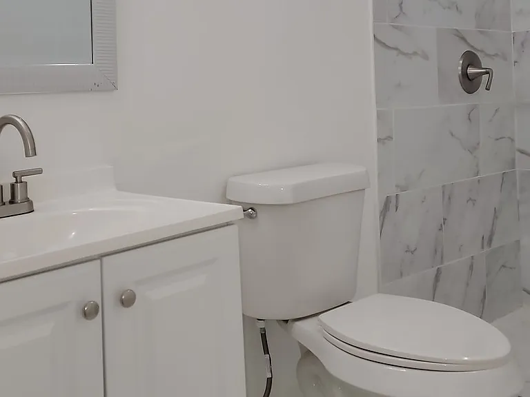 121 W Moore St #101 — Photo 11