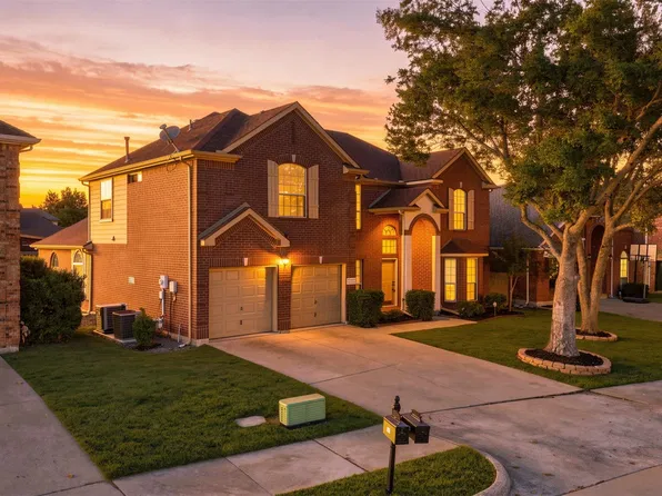9006 Hogan Dr, Rowlett, TX 75089