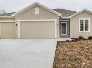 1231 Neil Dr, Louisburg, KS 66053