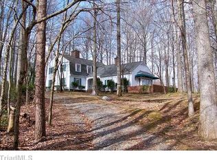 1541 Squire Davis Rd, Kernersville, NC 27284