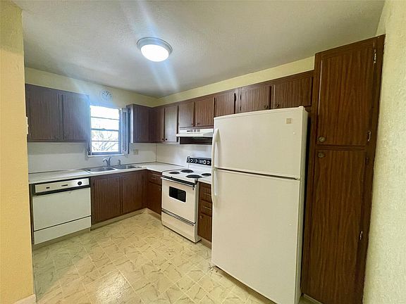 4th image of 2450 Deer Creek Country Club Boulevard #206-B