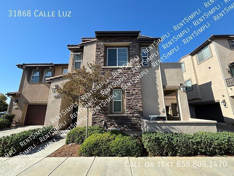 1st image of 31868 Calle Luz