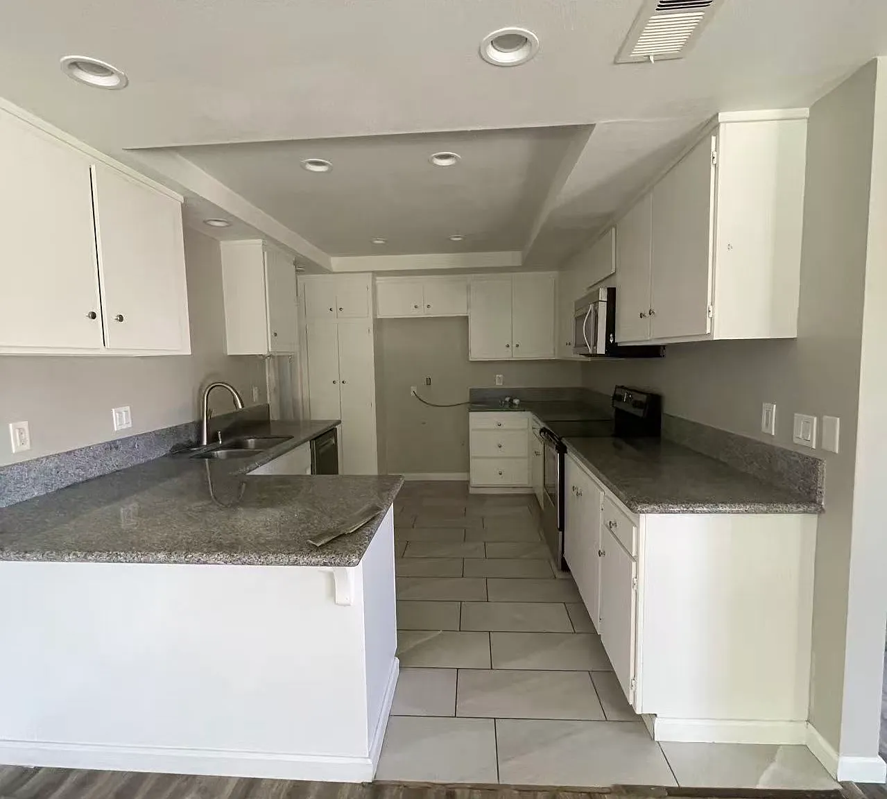3 bed, 1684 sqft, $5,000 — Photo 3