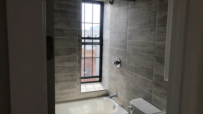 Rented by Nooklyn NYC LLC | media 10