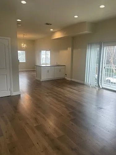 2436 Barry Ave #1 Photo 1