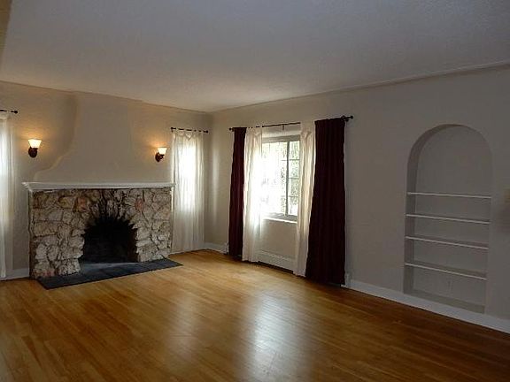 5th image of 343 Hermosa Dr NE