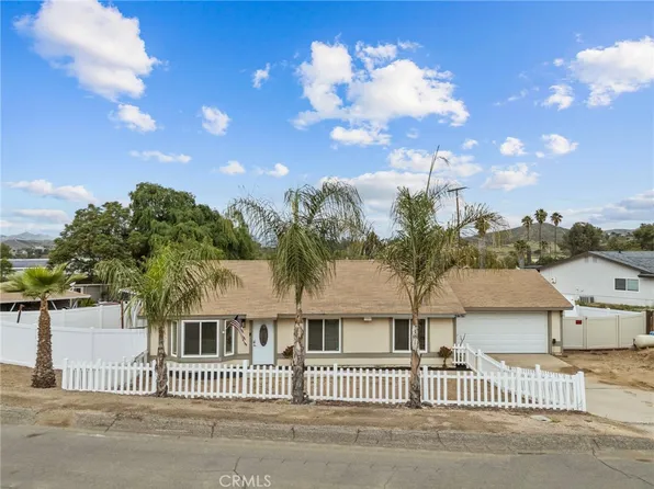 29131 Avenida De Las Flores, Canyon Lake, CA 92587