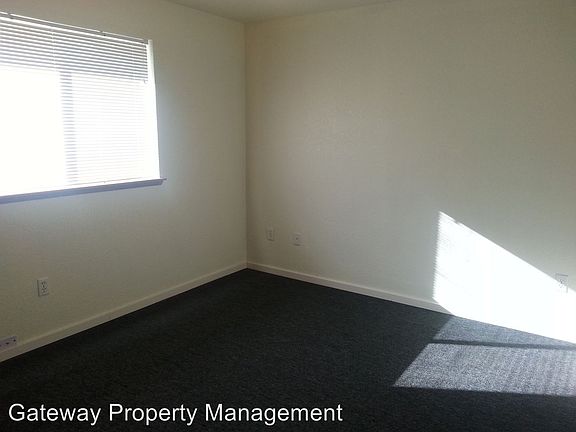 4th image of 170 E Aloha Ln #A