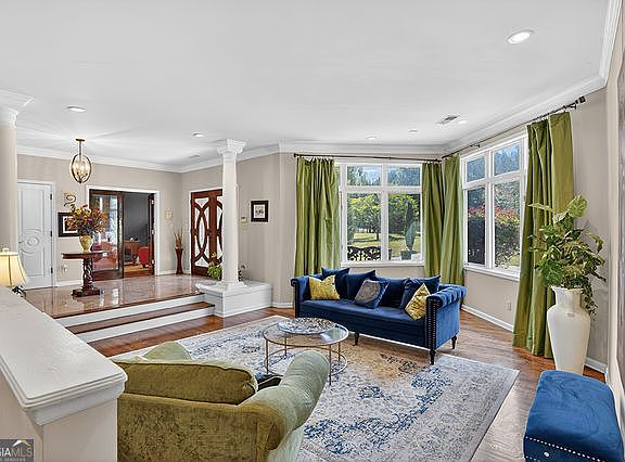 5th image of 3073 Demooney Rd S