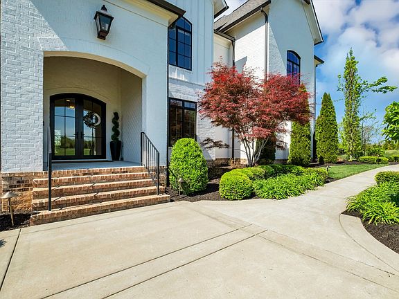 8th image of 5026 Hilltop Ln