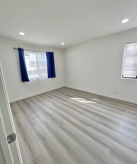 7893 Cerritos Ave — Photo 46