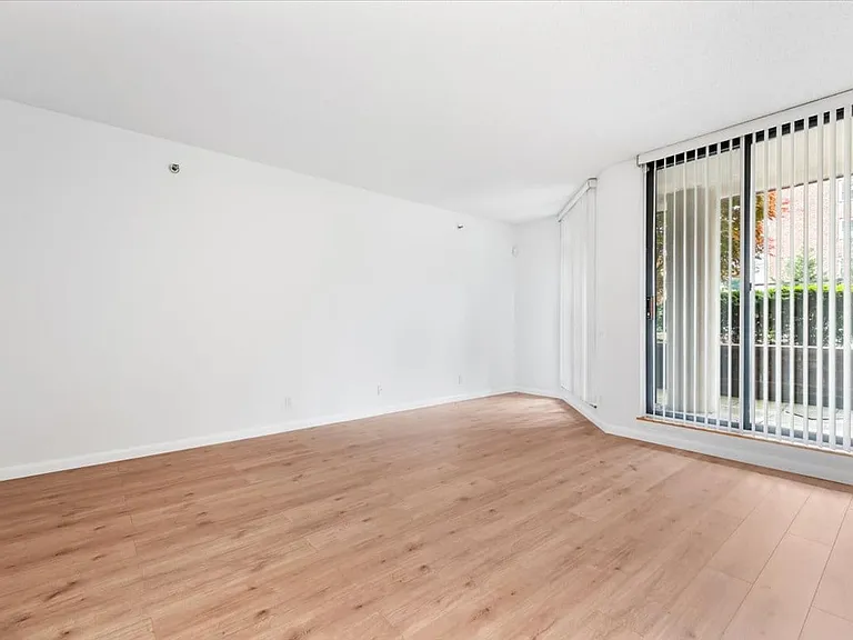 50 E Hartsdale Ave #1W — Photo 5