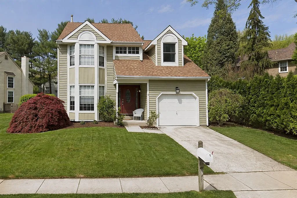 5 Christopher Mills Dr photo 1
