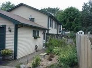 26130 W Ingleside Ave, Ingleside, IL 60041