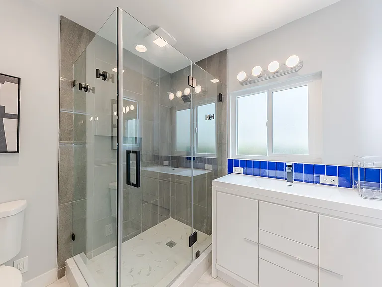 2522 Armacost Ave — Photo 60