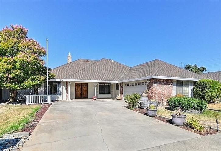 1st image of 306 Walton Way