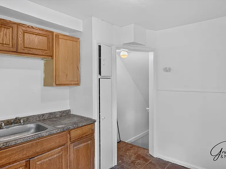 18474 Kelly Rd — Photo 10