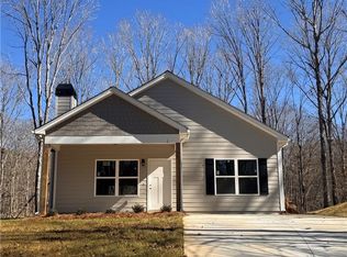 97 Hawks Ridge Ct, Cleveland, GA 30528