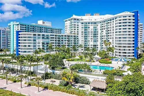 5151 Collins Ave Photo 1