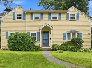 4 Littles Point Ln, Swampscott, MA 01907