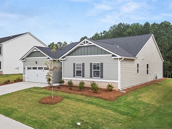 2nd image of 470 Abbott Road