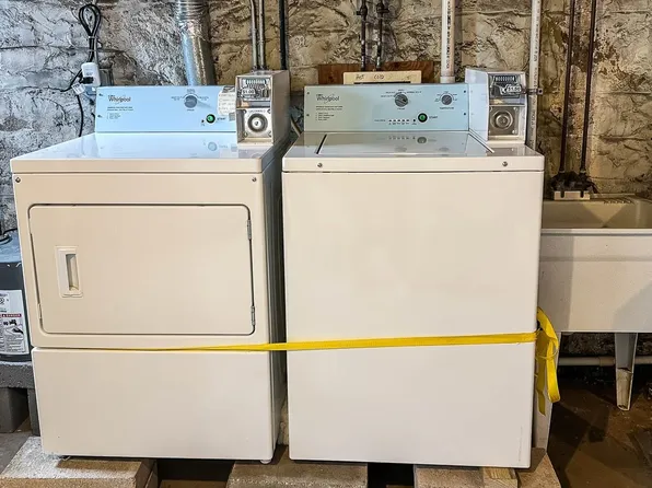 394 Woodlawn Avenue image 15 of 15