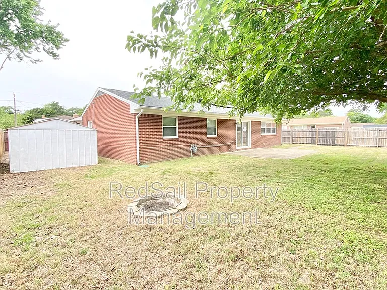 101 Basswood Dr — Photo 20