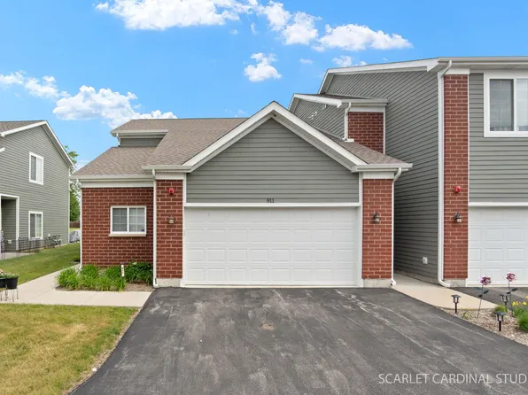 911 Gillespie Ln, Yorkville, IL 60560
