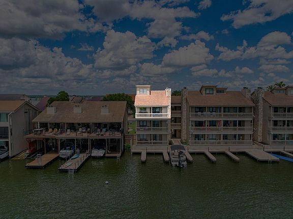 4th image of 1100 The Cape Rd #803